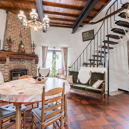 Stunning Holiday Home In Oombergen With Terrace And Garden Zottegem Εξωτερικό φωτογραφία