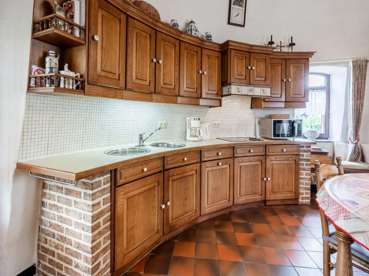 Stunning Holiday Home In Oombergen With Terrace And Garden Zottegem Εξωτερικό φωτογραφία