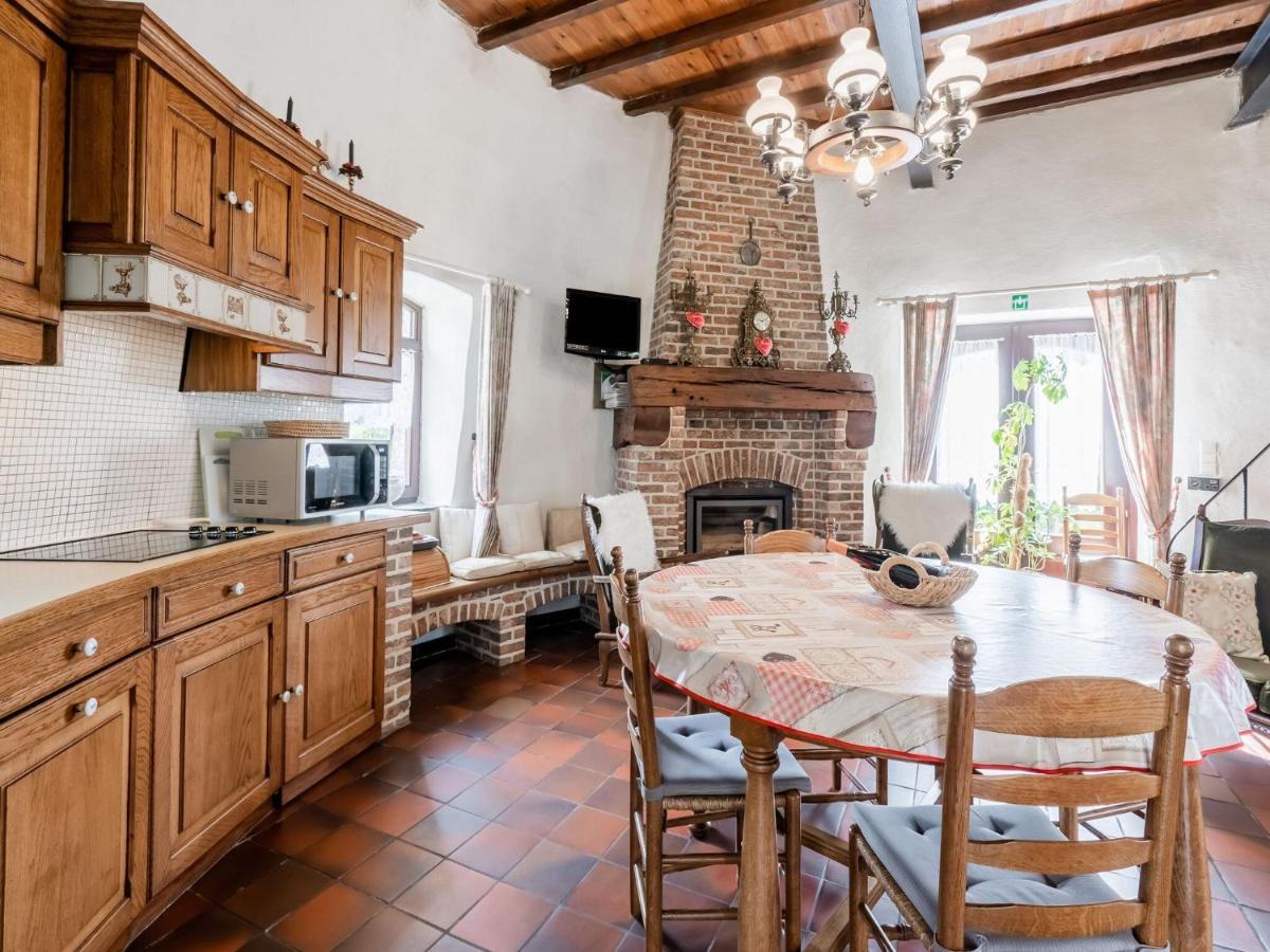 Stunning Holiday Home In Oombergen With Terrace And Garden Zottegem Εξωτερικό φωτογραφία