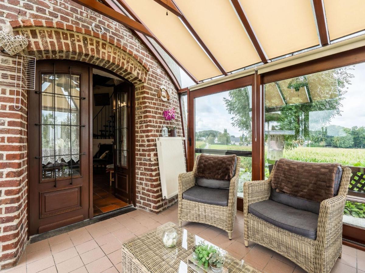 Stunning Holiday Home In Oombergen With Terrace And Garden Zottegem Εξωτερικό φωτογραφία